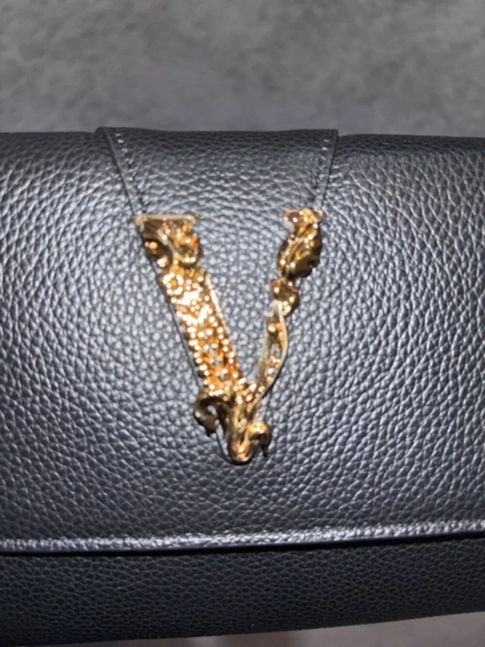 NWT Versace Virtus Black Leather Wallet on Chain 🖤✨